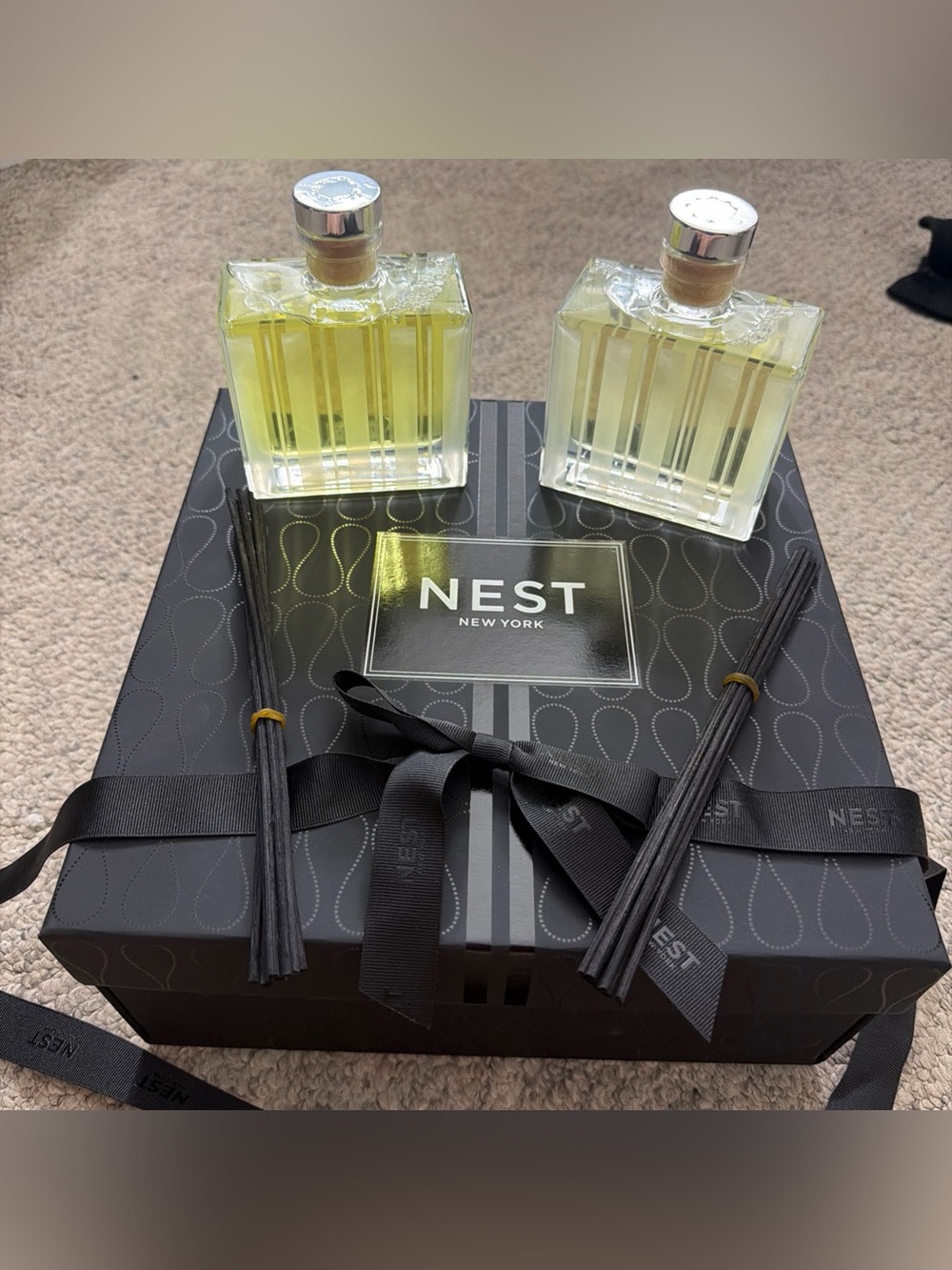 Nest Fragrances New York Grapefruit Bamboo Reed Diffusers Set of Two, 175ml ×2